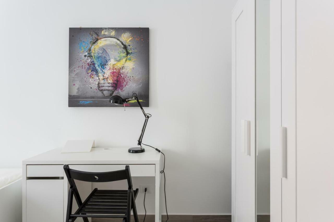 Comfortable Family Group Apartment Via Paruta Milano Exterior foto